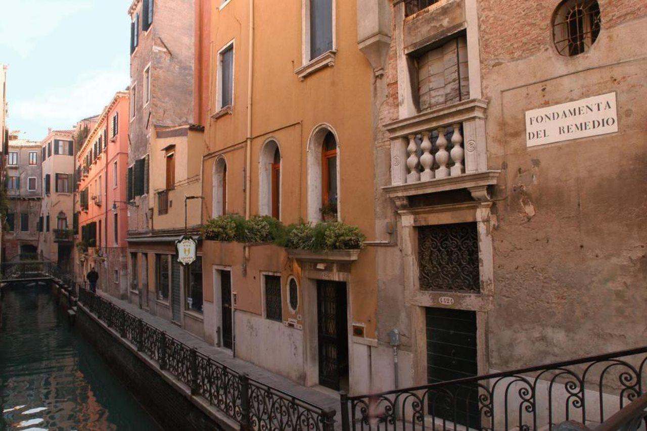Hotel Locanda Canal Venedik Dış mekan fotoğraf